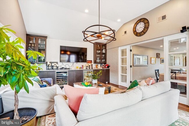 Foto del edificio - 4110 Edgevale Ct