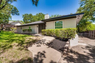 Building Photo - 3403 Sheffield Dr