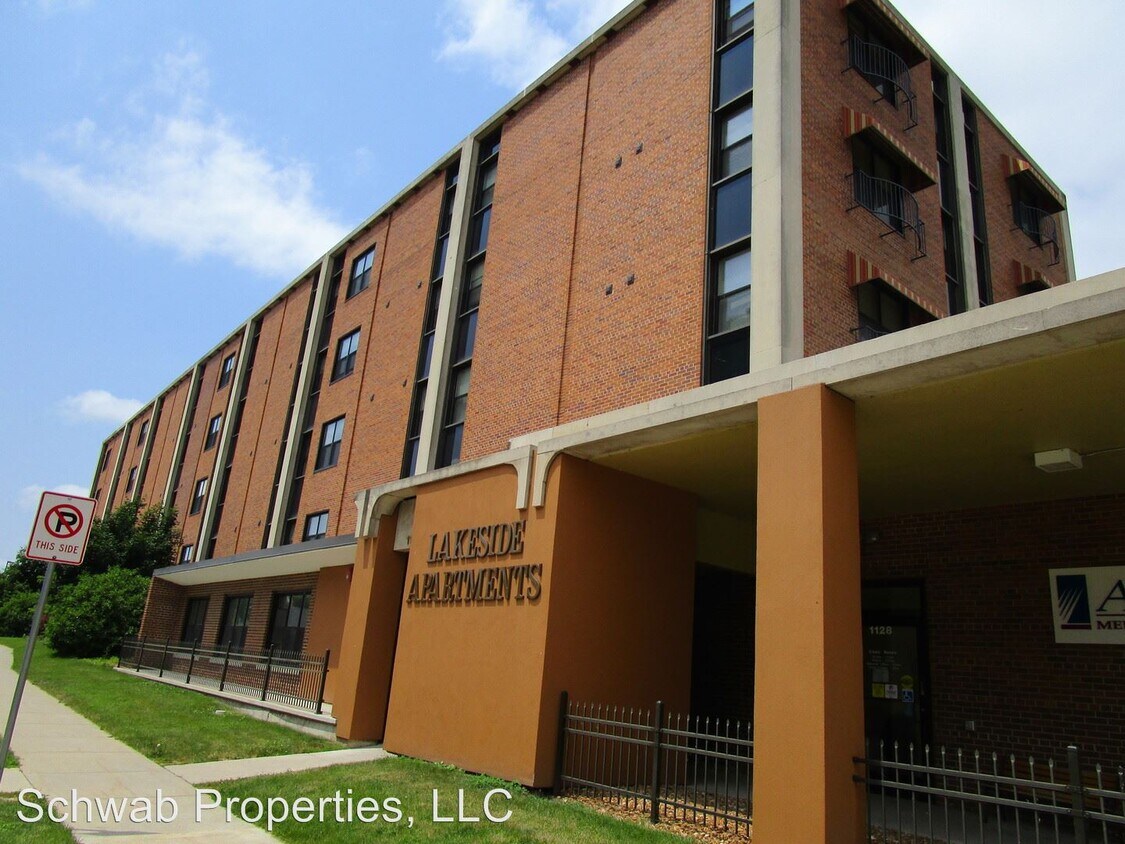 1120 E Parkway Ave Unit APT 101, Oshkosh, WI 54901 Apartment for Rent