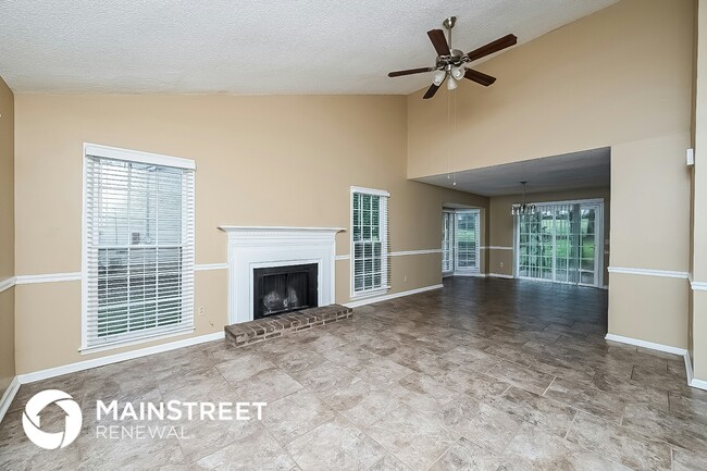 Building Photo - 1010 Rolling Meadow Dr