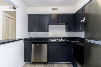 Building Photo - Riverside Heights