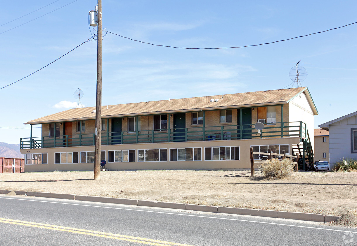 Building Photo - Moreno Manor Heights