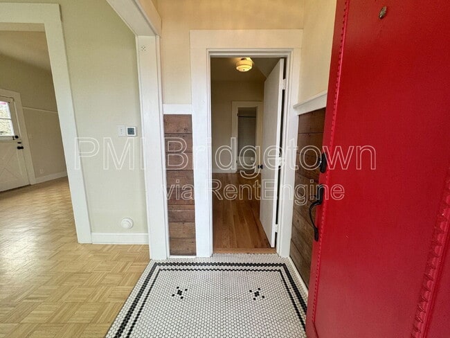 Foto del edificio - 834 NE Shaver St
