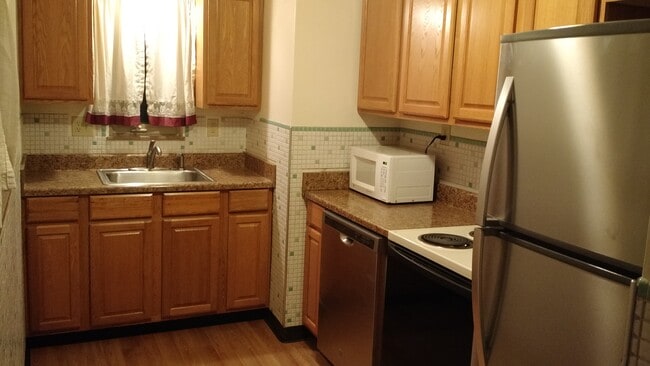 Photo - 2515 Sylvania Dr House