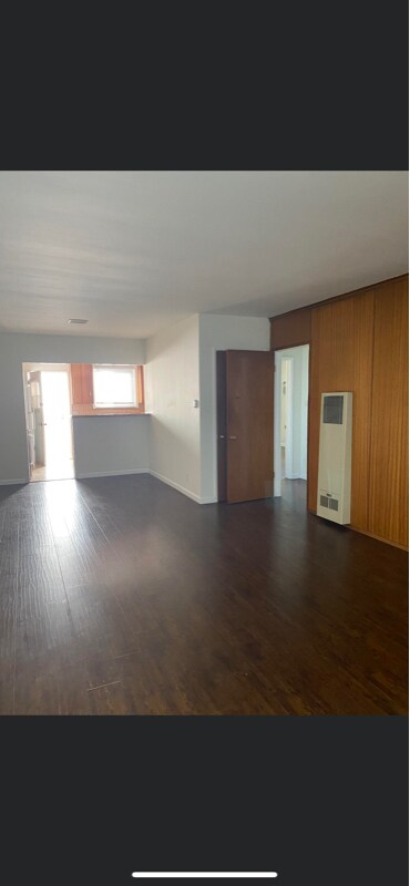 Building Photo - 12612 Moorpark St