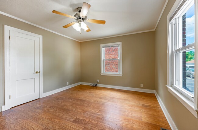 Foto del edificio - 2315 Auburn St