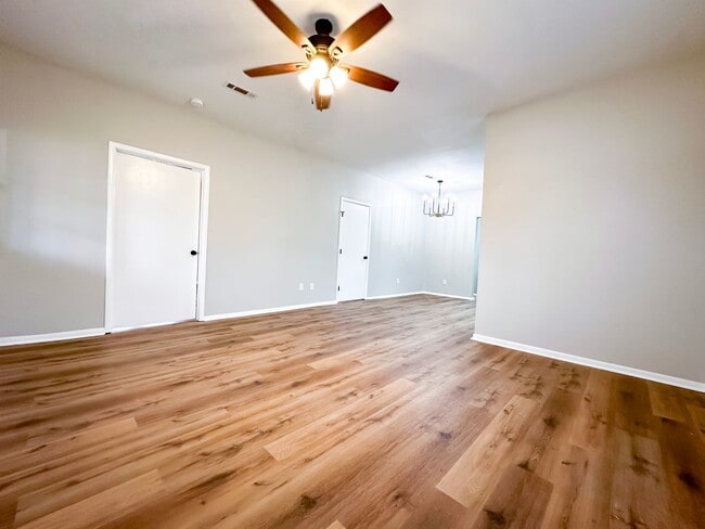 Foto del edificio - 3bd/2ba Home for Rent - Gentry Charmer!