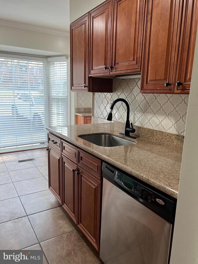 Foto del edificio - 1476 Carlyle Ct