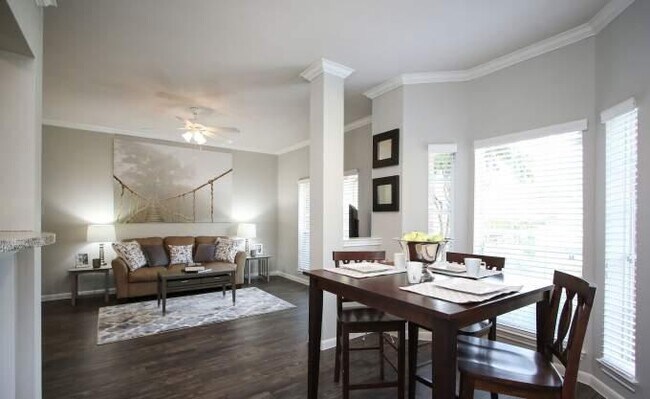 Building Photo - 1 bedroom in Houston TX 77090