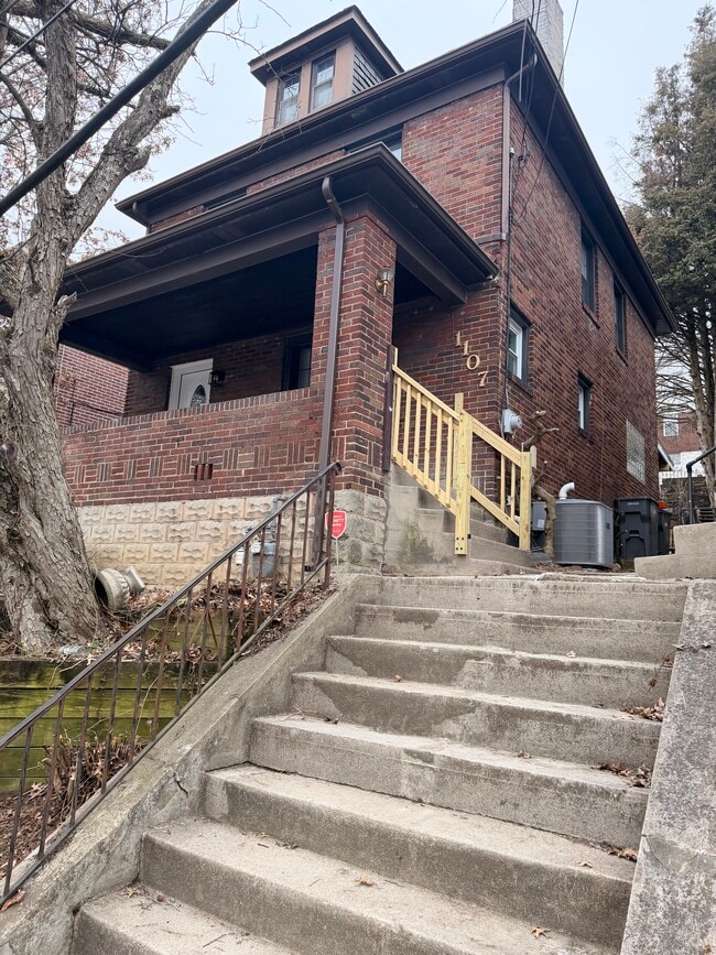 Photo - 1107 Illinois Ave House