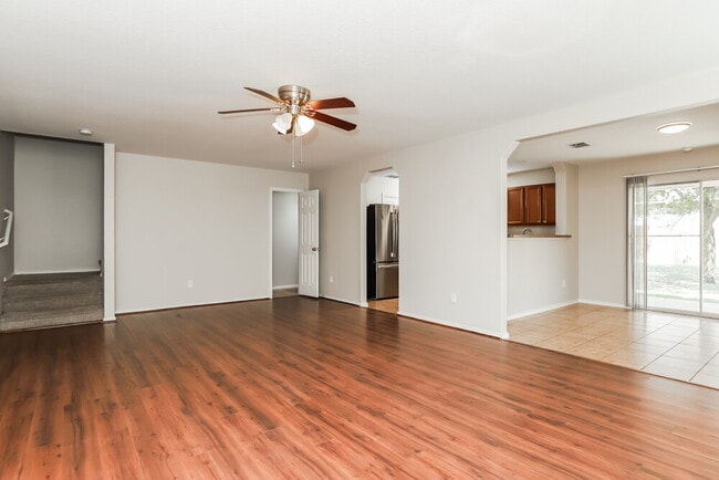 Building Photo - 11911 Pure Silver