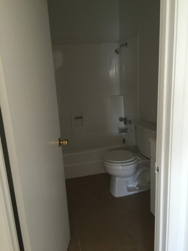 Building Photo - 2300 Pearson Ct