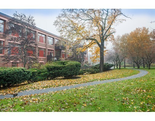 Building Photo - 100 Keyes Rd