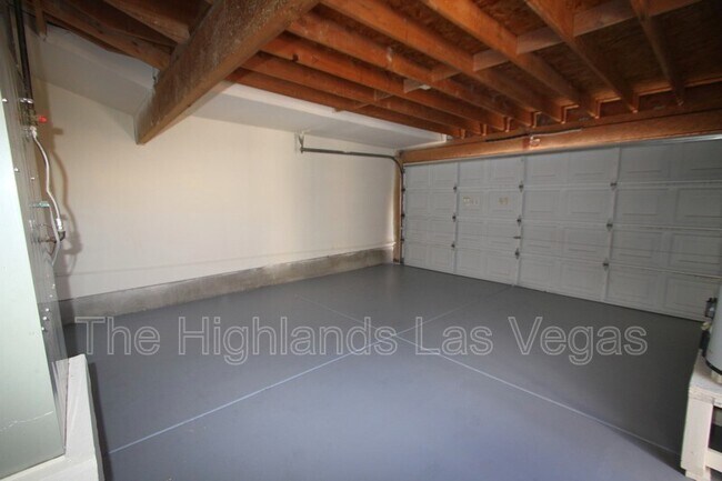 Foto del edificio - 5473 S Jones Blvd
