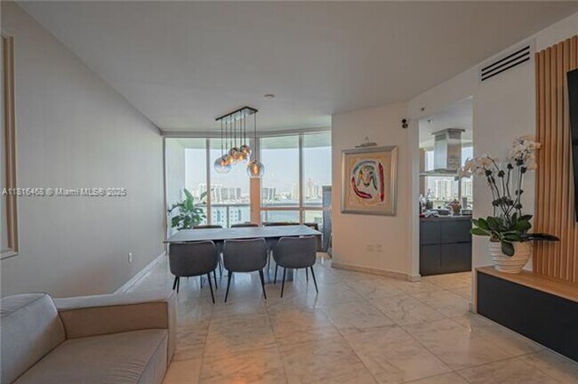 Building Photo - 18201 Collins Ave