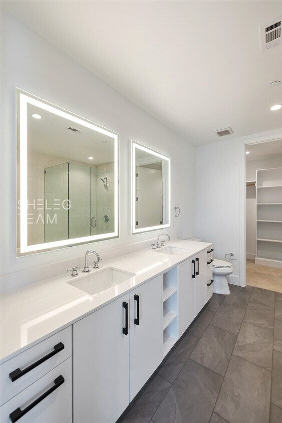 Foto del edificio - 808 Crawford St