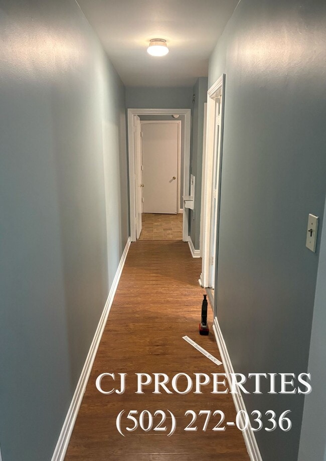 Building Photo - 697 S 44th St