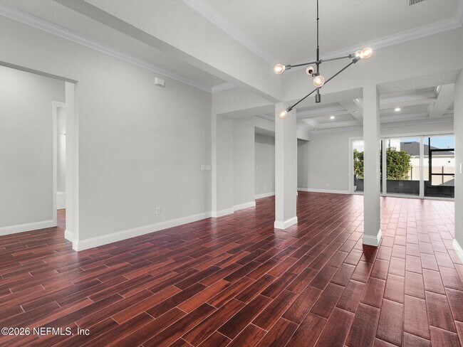 Foto del edificio - 13461 Lucena Ln