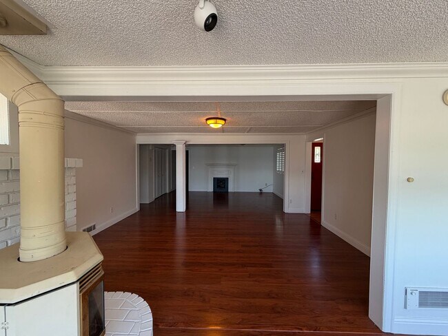 Foto del edificio - Puget Sound Panorama | Scenic Tulalip Retreat with Whidbey Island Views
