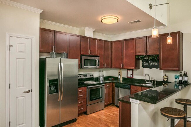 Building Photo - 221 Delmont St