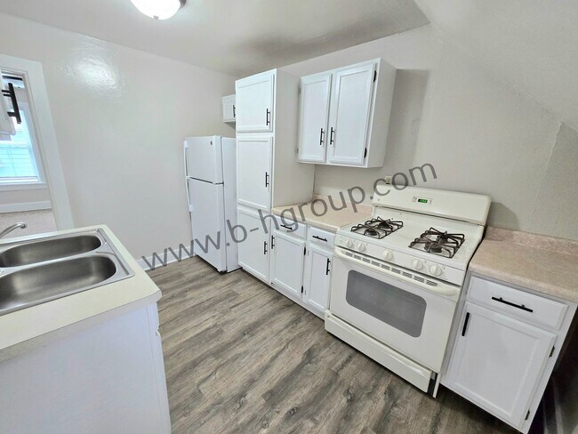 Foto del edificio - 1827 53rd St