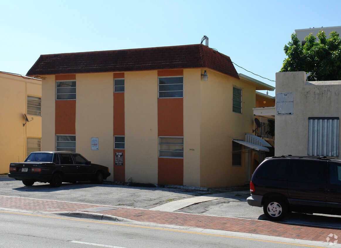 Building Photo - 1436 SW 7th St