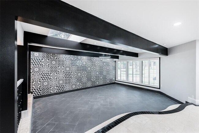 Foto del edificio - 9603 Moonlight Dr