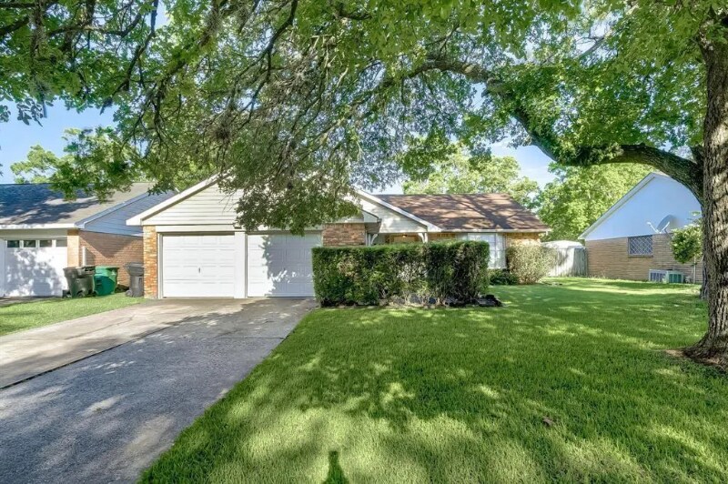 10714 Hillcroft St, Houston, TX 77096 House Rental in Houston, TX