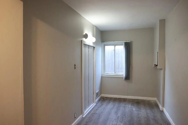 Foto del edificio - 1421 E Elza Ave