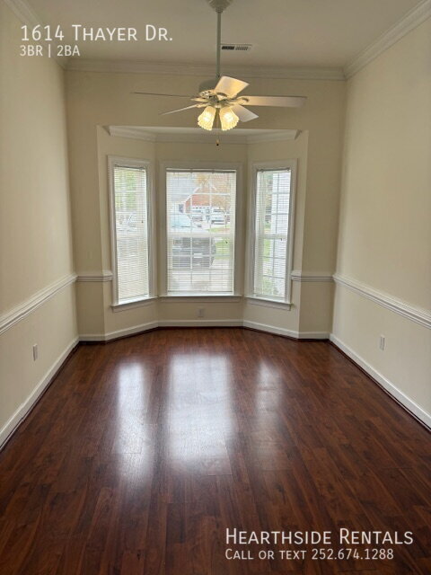 Building Photo - 1614 Thayer Dr