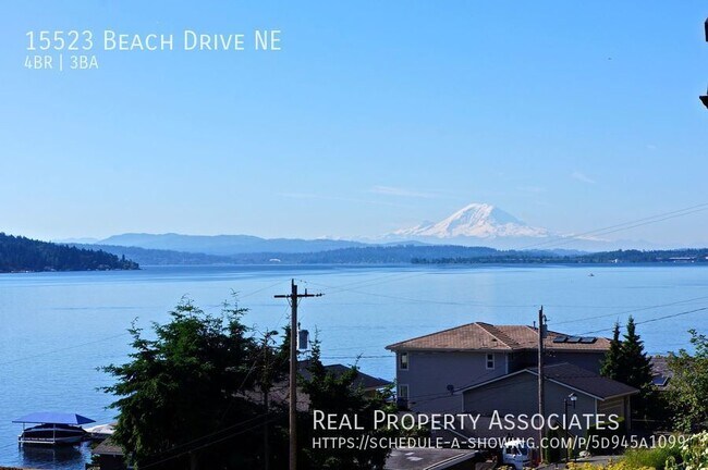 Building Photo - Pet friendly. 4 bed, 2.5 bath, LFP house w...