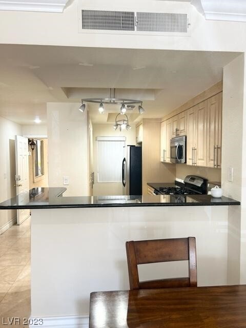 Building Photo - 260 E Flamingo Rd