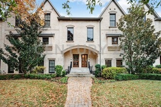 Building Photo - 4153 Hyer St