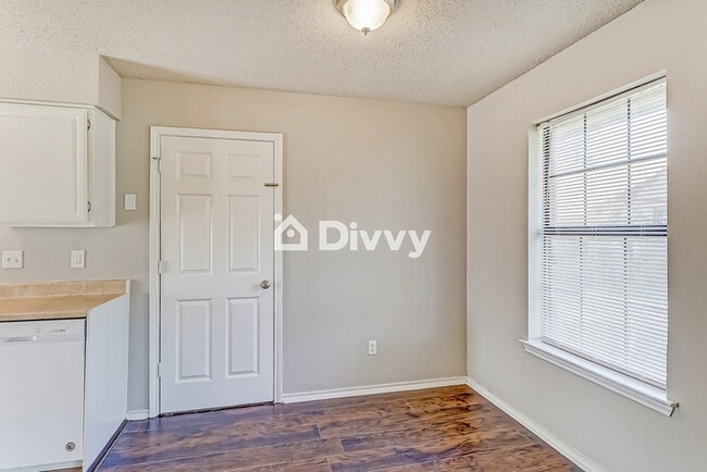 Building Photo - 1104 Phillips Cir, Kaufman, TX 75142