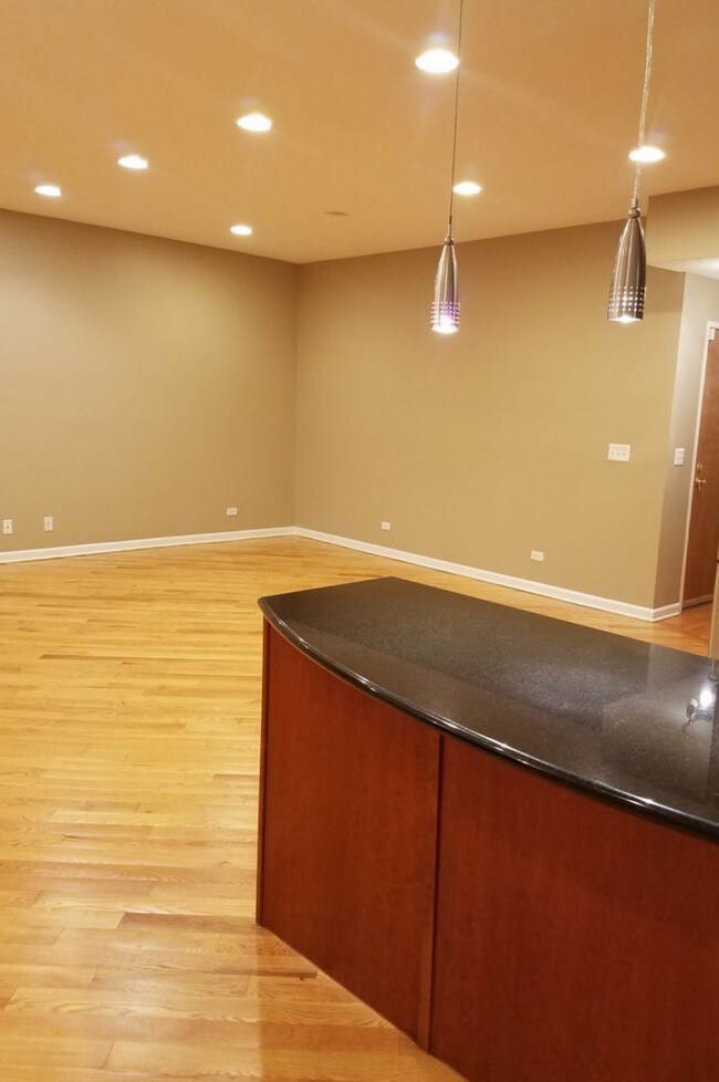 Foto del edificio - 4435 S Oakenwald Ave