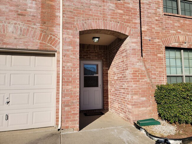 Building Photo - 4/2.5/2 For Lease Near ALLIANCE & I-35W! (BAC 25% of Base Rent)