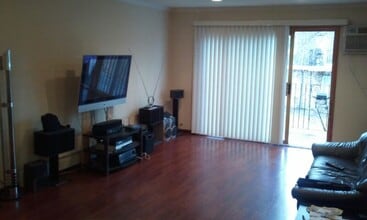 Building Photo - 649 Trace Dr