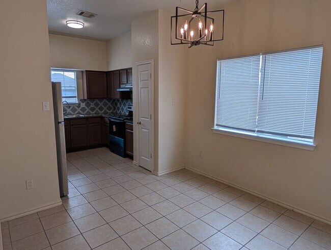 Foto del edificio - 885/887 Sagewood trl