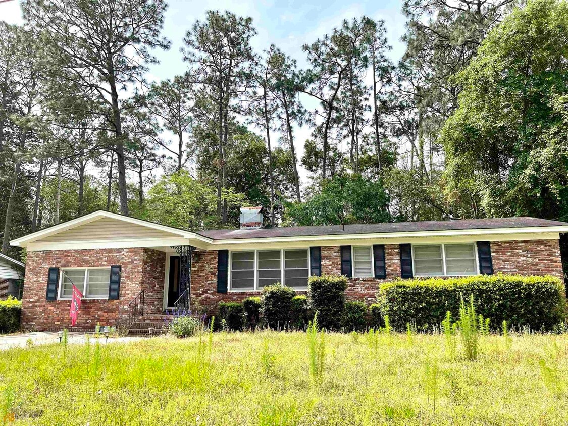 904 Richmond Ave, Waycross, GA 31501 House Rental in Waycross, GA