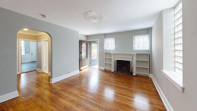 Building Photo - 3517 Magnolia Ave