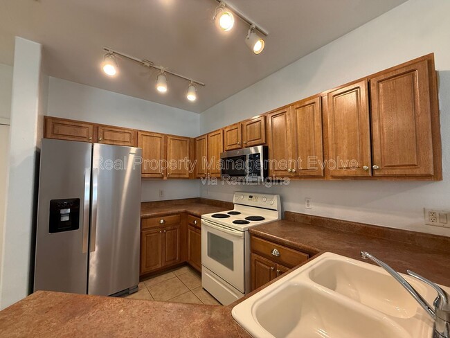 Foto del edificio - 1702 E Bell Rd