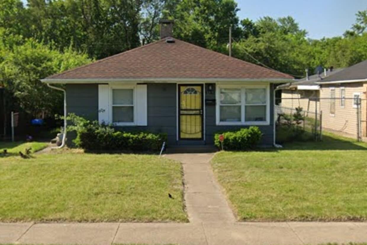 Primary Photo - Everything You Need 2 Bedroom Home