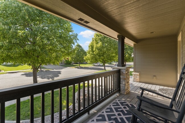 Building Photo - 1790 N Winchester St