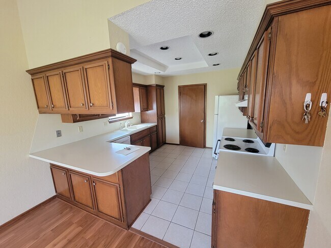 Building Photo - 4712 Persimmon Ct