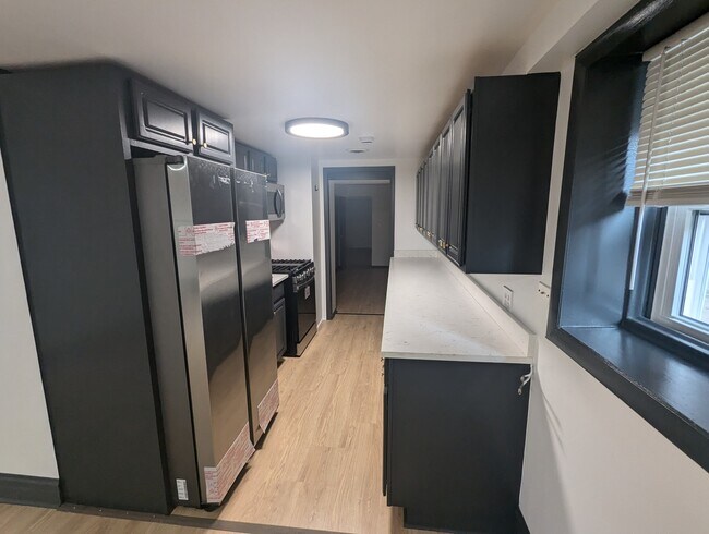 Foto del edificio - 1457 W Foster Ave
