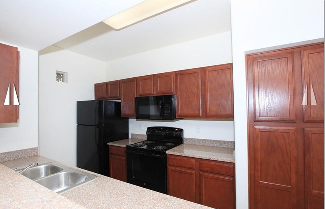 Apartamentos en alquiler en Clovis, New Mexico - Raintree Apartments