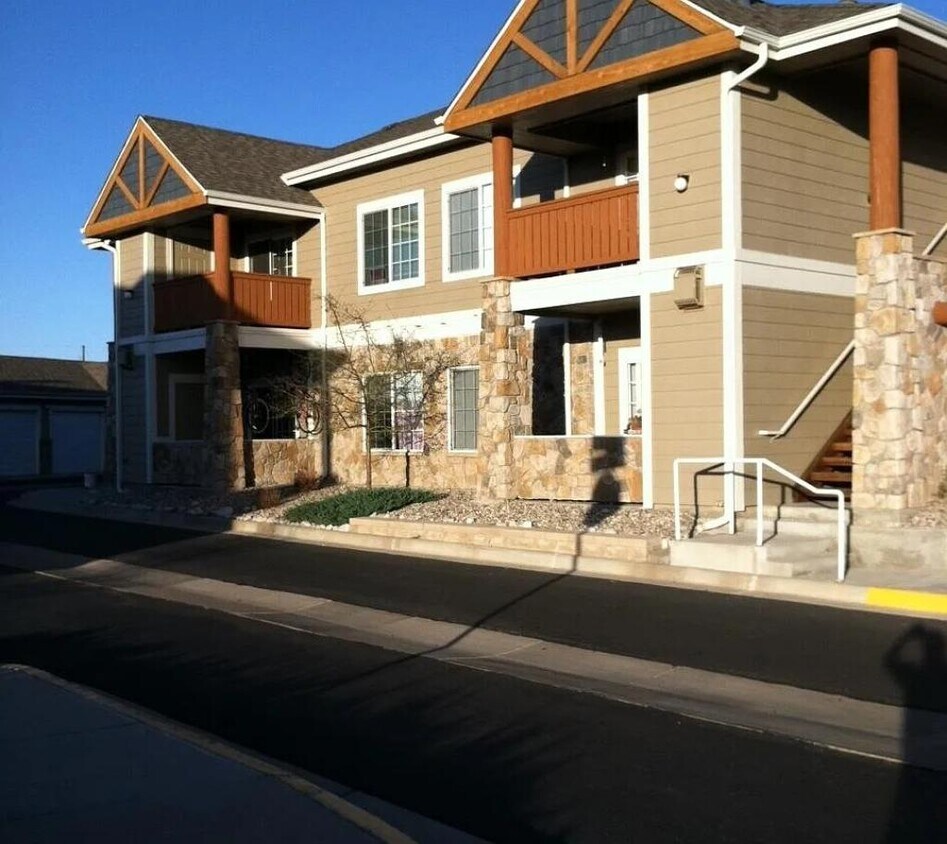 Foto principal - 126 Beacon Way