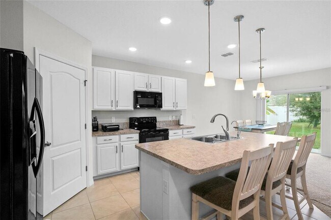 Foto del edificio - 1872 Rustic Falls Dr