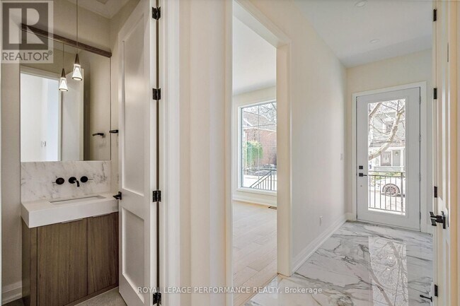 Photo du bâtiment - 31 Commanda Wy