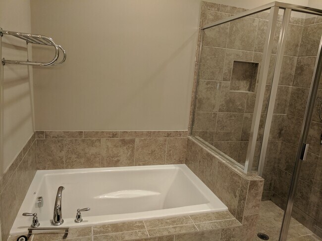 Foto del edificio - 903 Proctor Ranch Dr